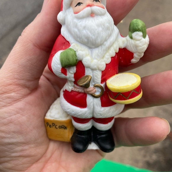 Santa Claus Figurine with Drum - Picture 1 of 7